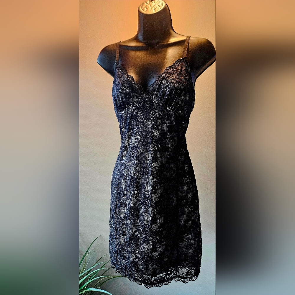 Forever 21 Elegant Black Lace Slip Dress Size 4-6